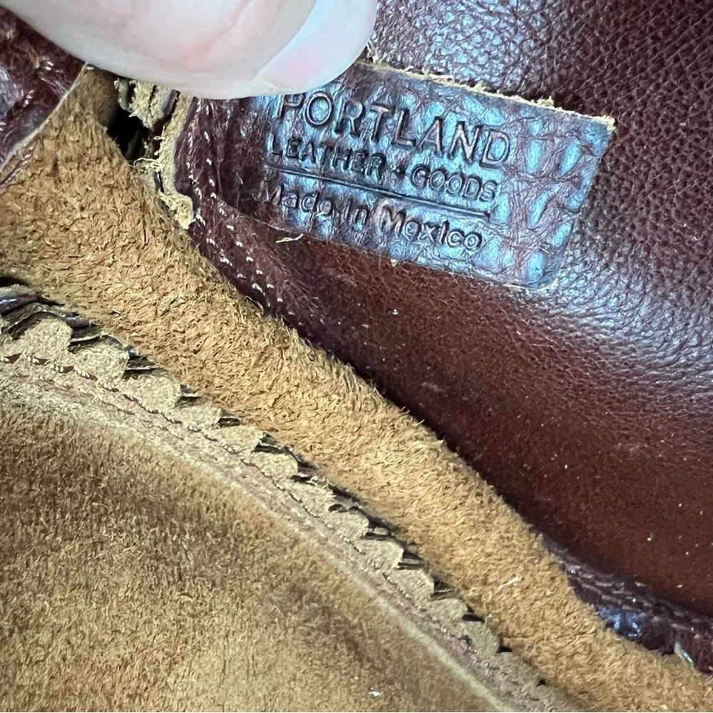 547 Portland Leather  Circle Crossbody Bag w/ mini envelope wallet - Picture 14 of 16